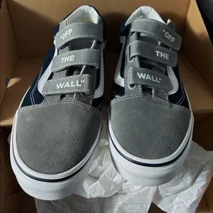 I am selling velcro vans, grey and white shoes for $65. m_62ed7bd9a0e6c69238113c69.jpg main image 2